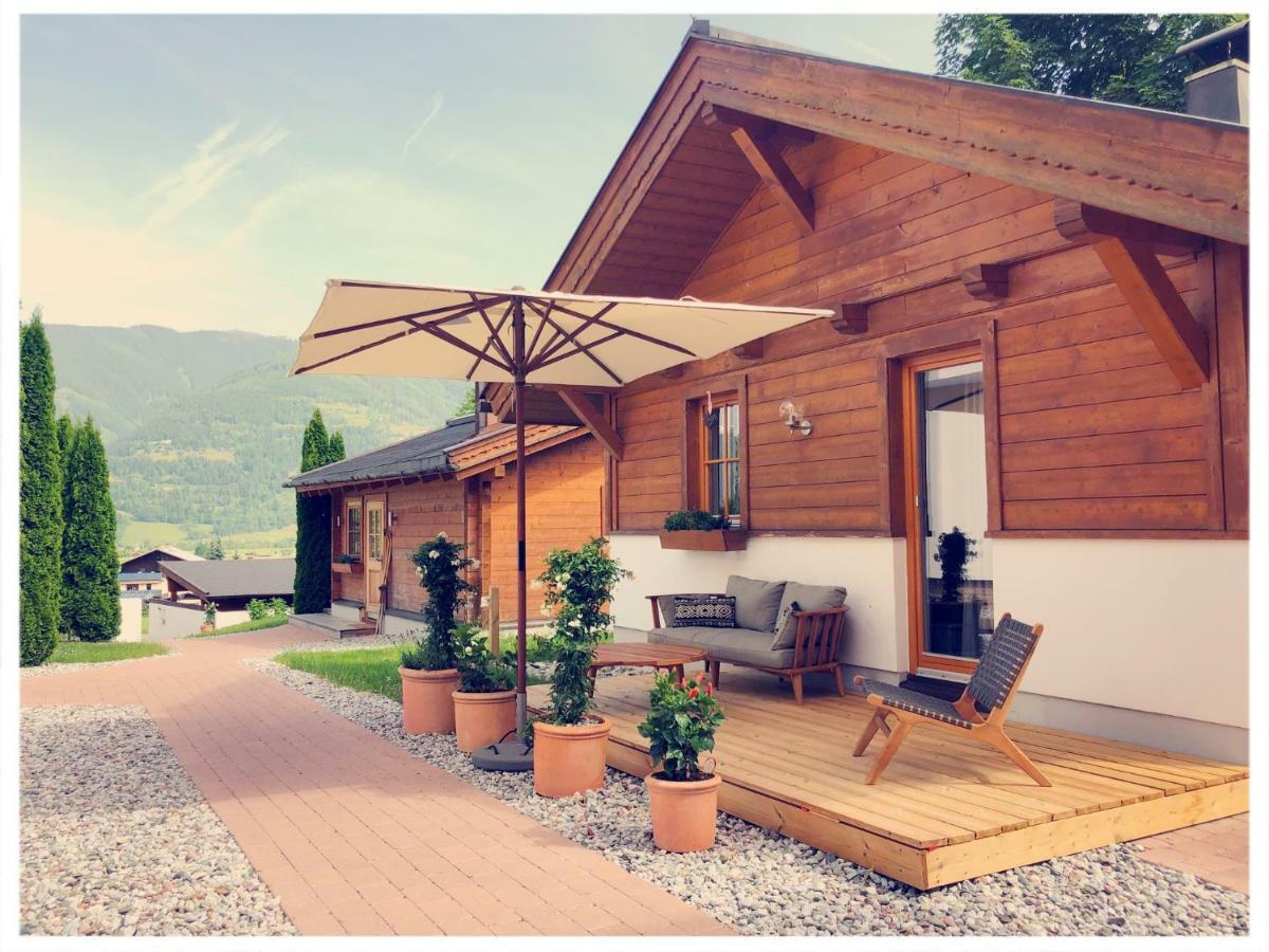 Dorfchalets & Apartments - Authentic Experience In Centre Of Kaprun Including Tauernspa And Summercard Bagian luar foto